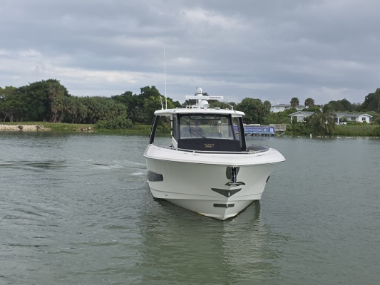 BFT 42ft Boston Whaler Yacht For Sale