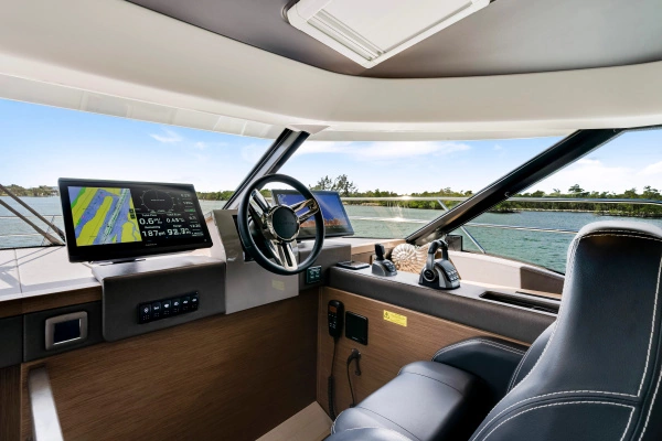2024 Prestige 48