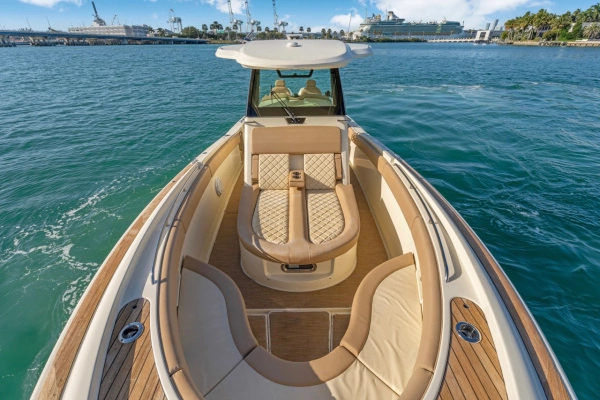 2022 Chris-Craft 30
