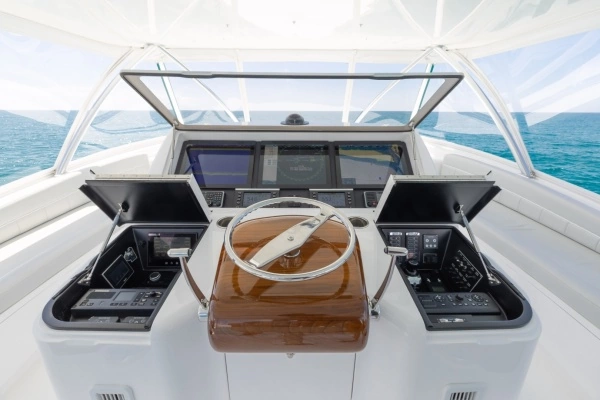 2023 Viking 72
