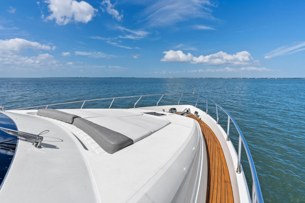 SOLARIS 65ft Uniesse Yacht For Sale