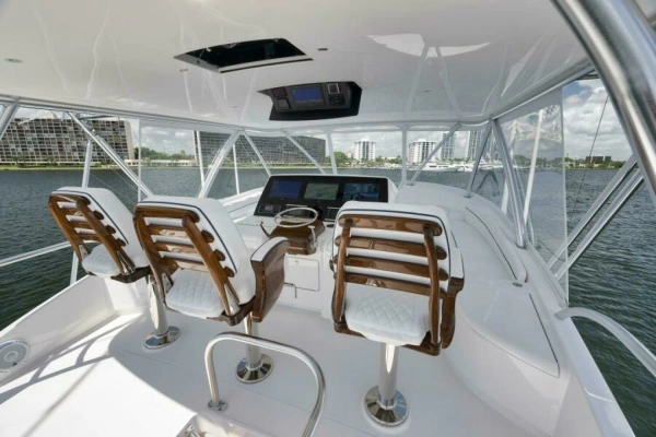 2024 Viking 68