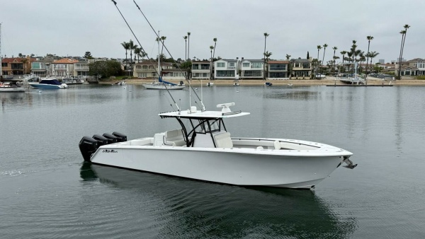 CHIRON39 39ft SeaHunter Yacht For Sale