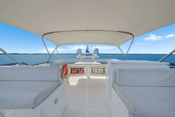 2013 Ferretti Yachts 62