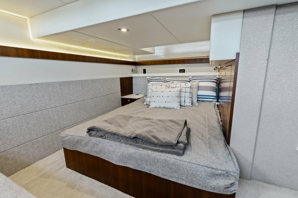 Cruisers 42 SARGAM - Stateroom Aft