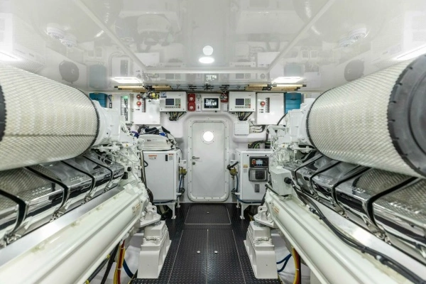 2026 Viking 82