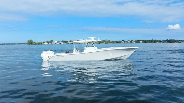 2023 Yellowfin 39