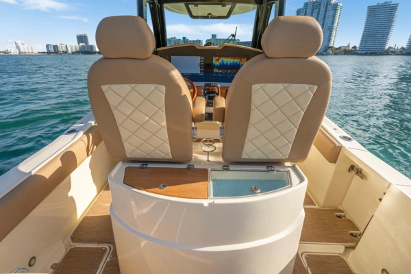 2022 Chris-Craft 30