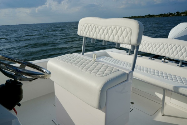 23ft Reef Runner Yacht For Sale