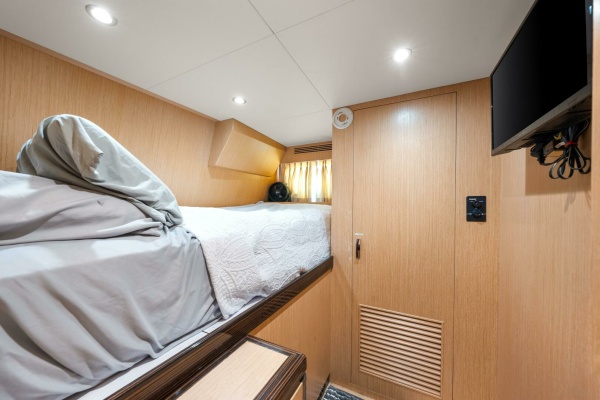 Relentless 83ft Ocean Alexander Yacht For Sale