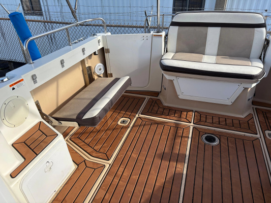 Y Knot 28ft Cutwater Yacht For Sale