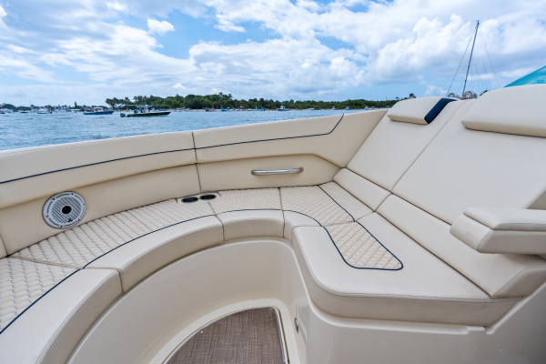 35ft Chris Craft Yacht For Sale