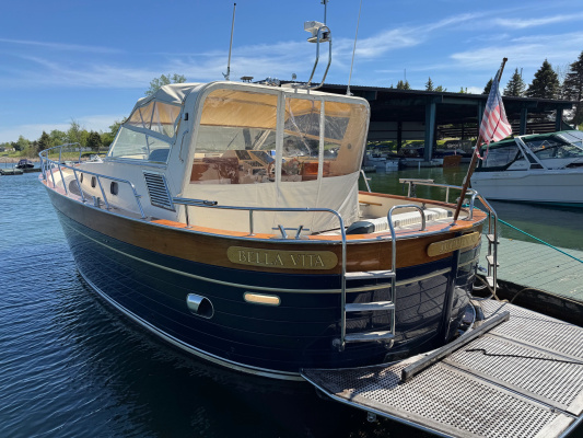 Bella Vita 40ft Apreamare Yacht For Sale