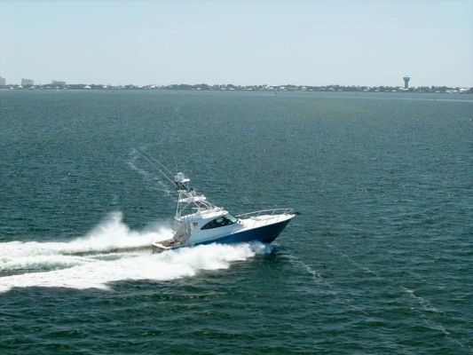 2018 Viking 52