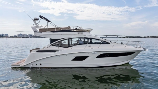 2018 Sea Ray 400 fly