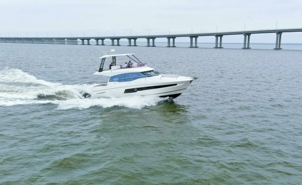 2023 Prestige 46