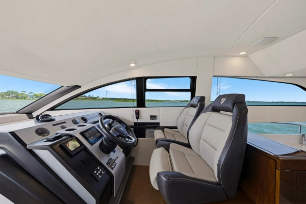Fairline Squadron 50 Yacht For Sale