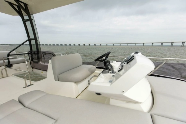 2023 Prestige 46