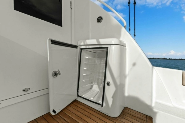 2013 Tiara Yachts 39
