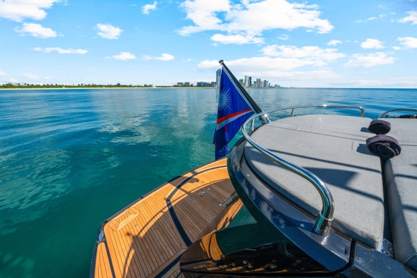 Sunseeker Predator 84 Yacht For Sale
