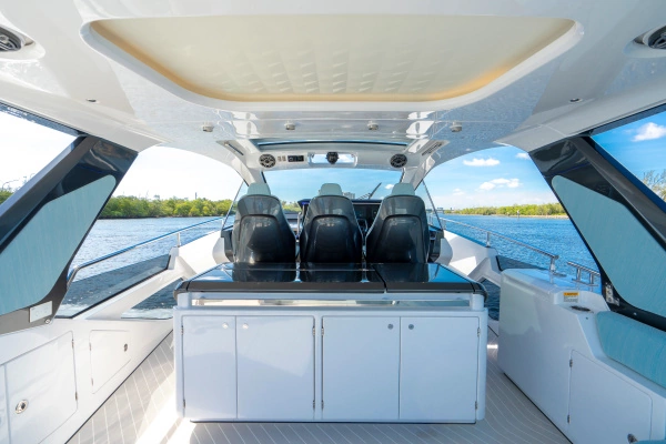 2025 Azimut 48