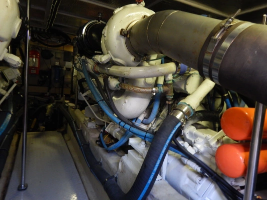 Sea Ray Sedan Bridge Yacht For Sale