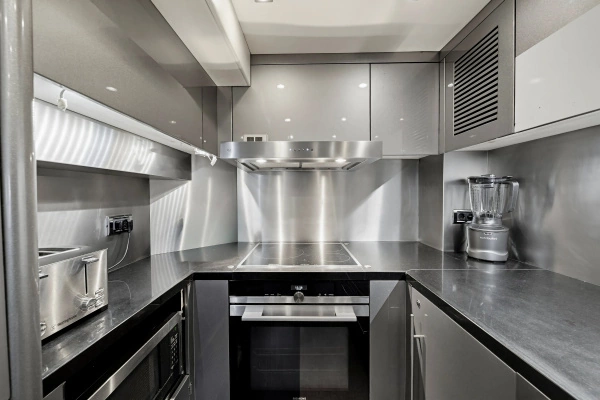 2010 Sunseeker 112