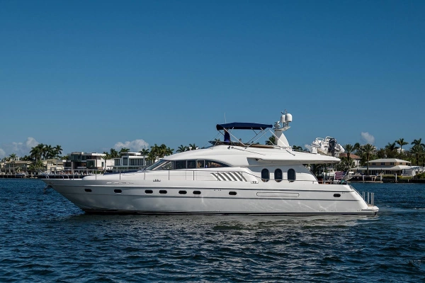 2000 Princess 72