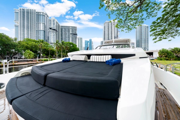 2010 Sunseeker 112