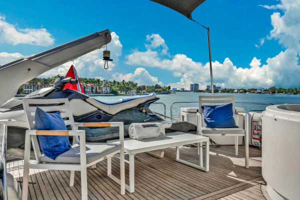 Photo of the 2003 Sunseeker 94 Yacht "SO WHAT WHO CARES"
