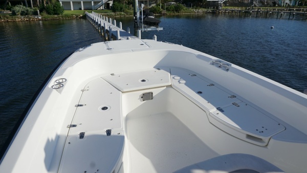 27ft Boston Whaler Yacht For Sale