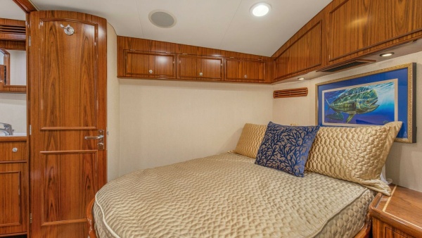 Badonkadonk 76ft Whiticar Yacht For Sale