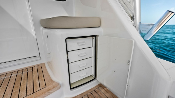 Rollin rsquo  Deep 62ft Viking Yacht For Sale