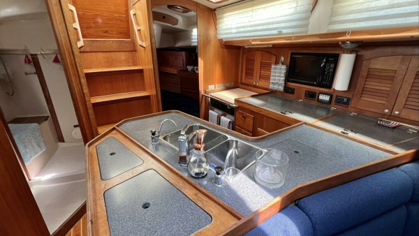 VELA DARE II 40ft Sabre Yacht For Sale