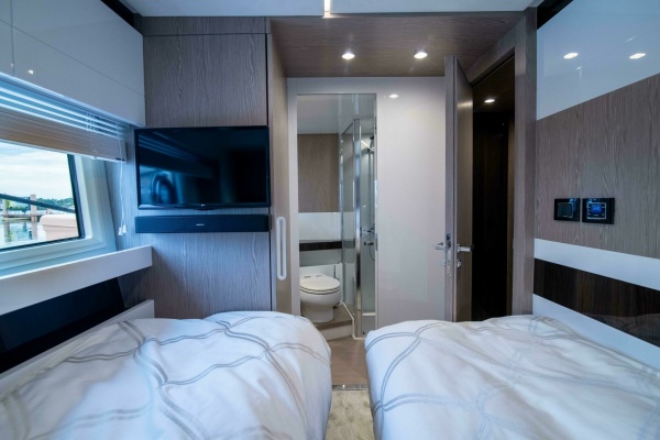 Triple Play 70ft Azimut Yacht For Sale
