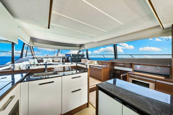 2019 Prestige 63