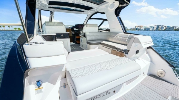 Golden Ticket 37ft Sea Ray Yacht For Sale