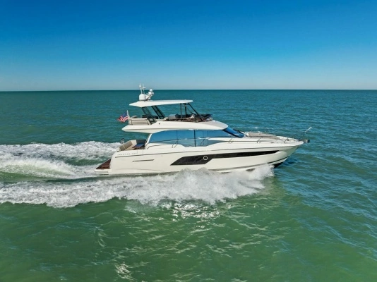 2022 Prestige 52