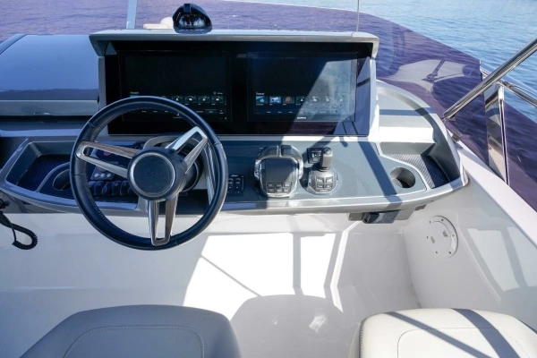 2021 Princess 50