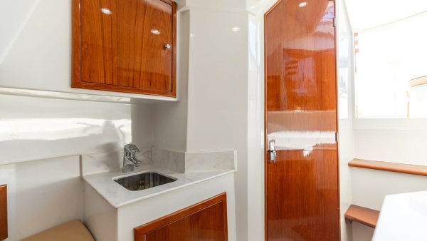 Wood 34ft Release Yacht For Sale