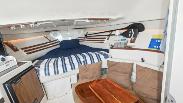 POLE POSITION 33ft Grady White Yacht For Sale