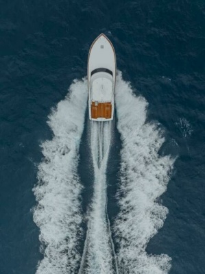 Viking 46 Billfish - Exterior Running Shot