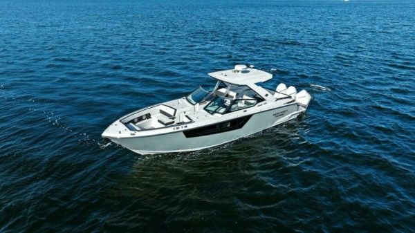 2023 Monterey 385 SS - Profile
