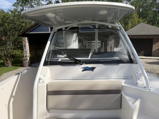 Cutwater 24 - Bow