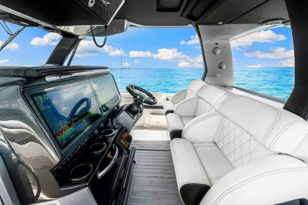 2017 Nor-Tech 450SS - Helm