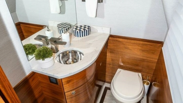 Viking 90C Yacht For Sale