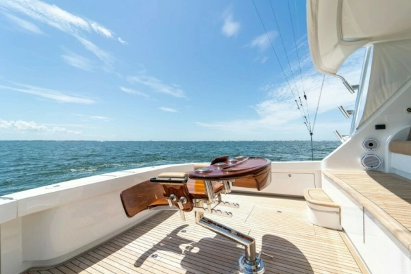 2018 Viking 72