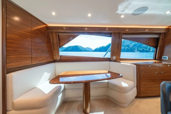 2025 Viking 58