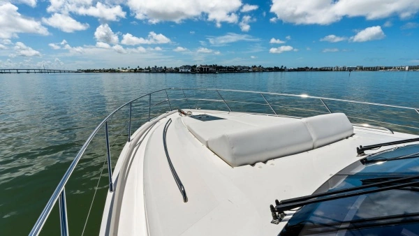2016 Princess 64