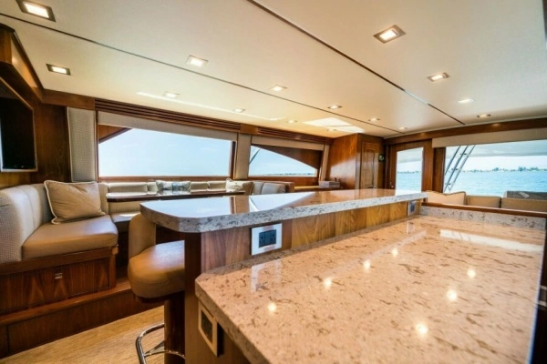 2018 Viking 72